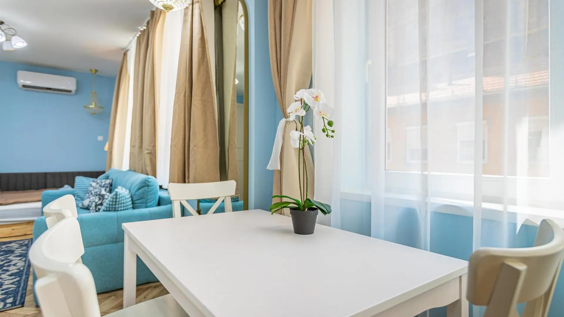 Elizabeth Boulevard Serenity بودابست شقة